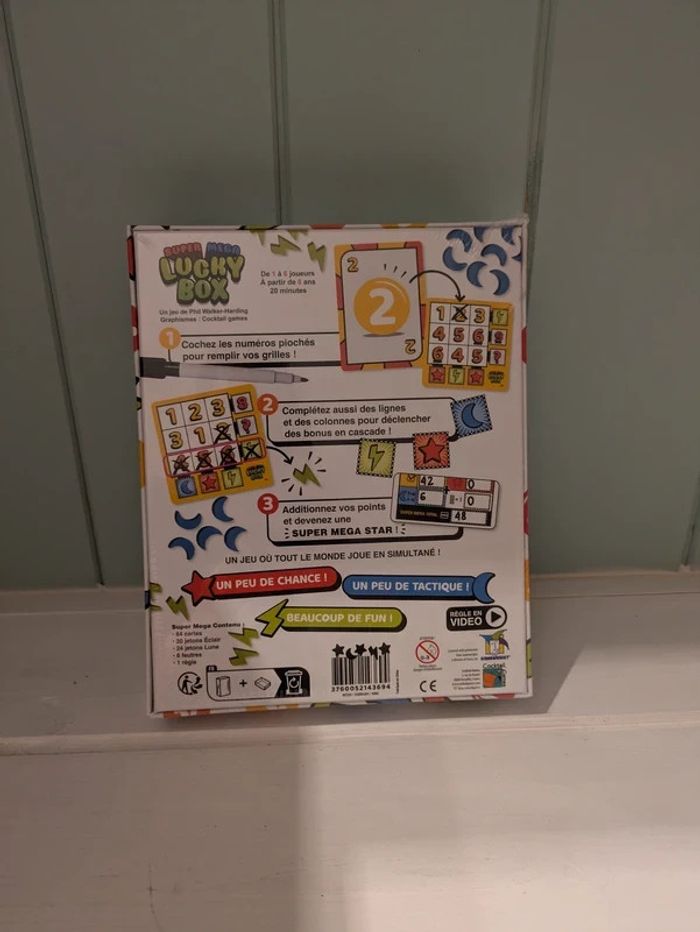 Jeu d'ambiance Asmodee Super Mega Lucky Box - photo numéro 2