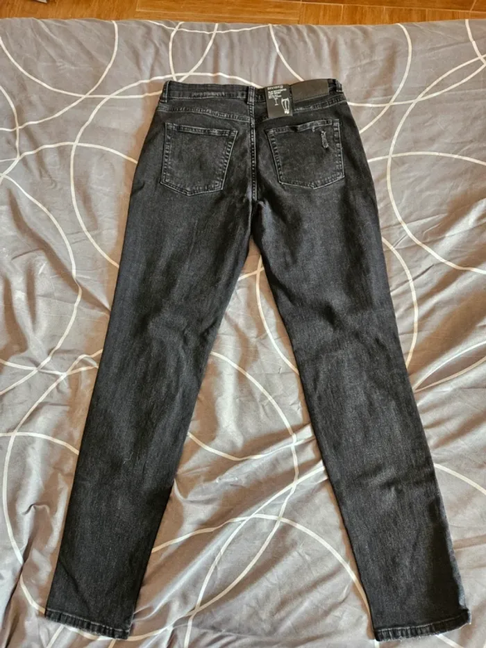 Jean H&M taille 36 - photo numéro 2