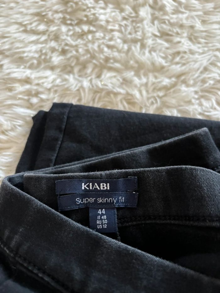 Joli jeans noir Kiabi taille 44 - photo numéro 3