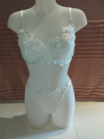 Ensemble sous vêtements blanc