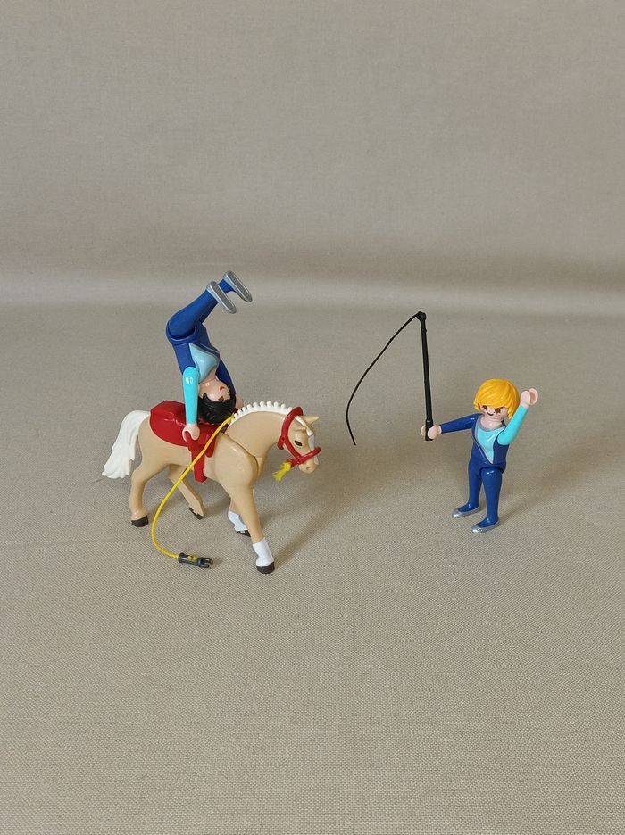 🎠 Playmobil Country 6933 – Voltigeuses et Cheval - photo numéro 2