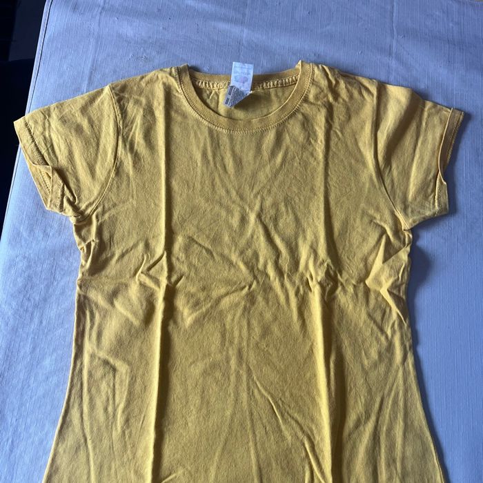 Teeshirt fille  taille 145/156 - photo numéro 2