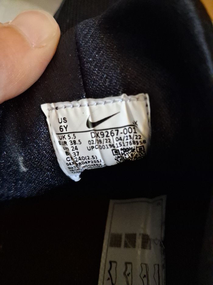 Baskets Nike huarache taille 38.5 - photo numéro 6