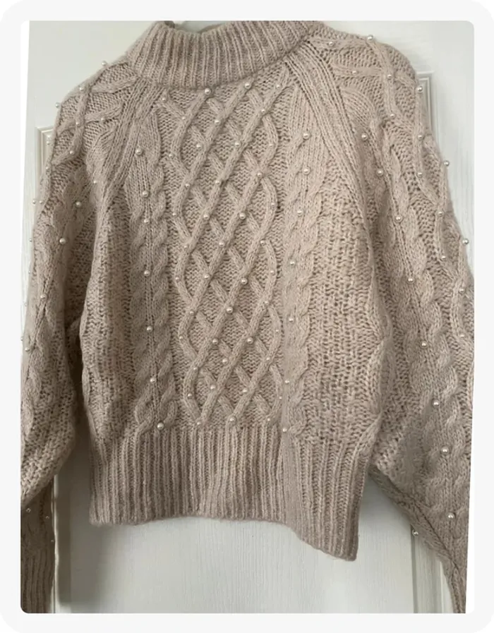 Pull beige perlé col montant H&M