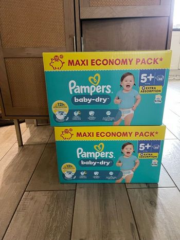 176 couches, Pampers, taille 5 +