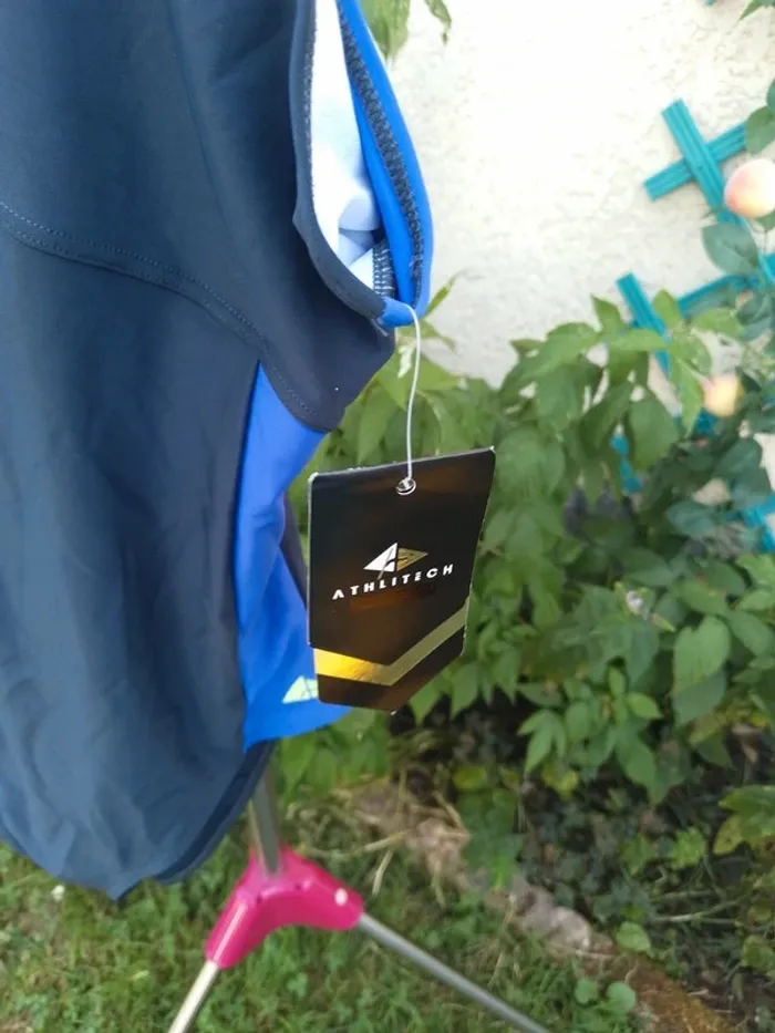 Maillot de bain taille 44 Athlitech neuf - photo numéro 4