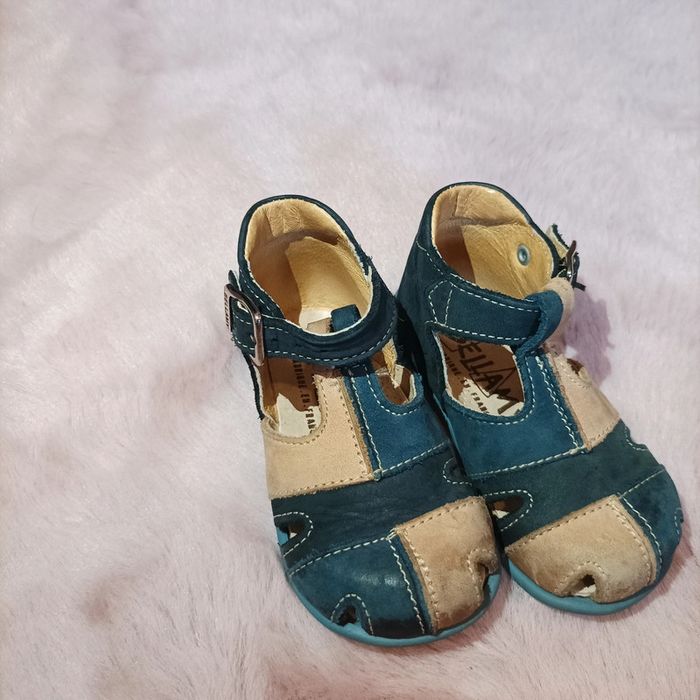 Sandales taille 19
