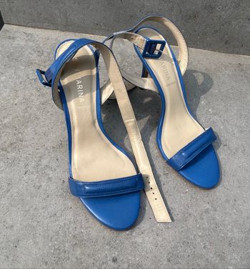 Sandales bleu électrique