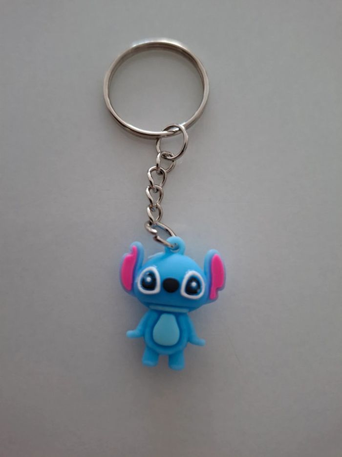 Porte-clés Lilo & Stitch neuf