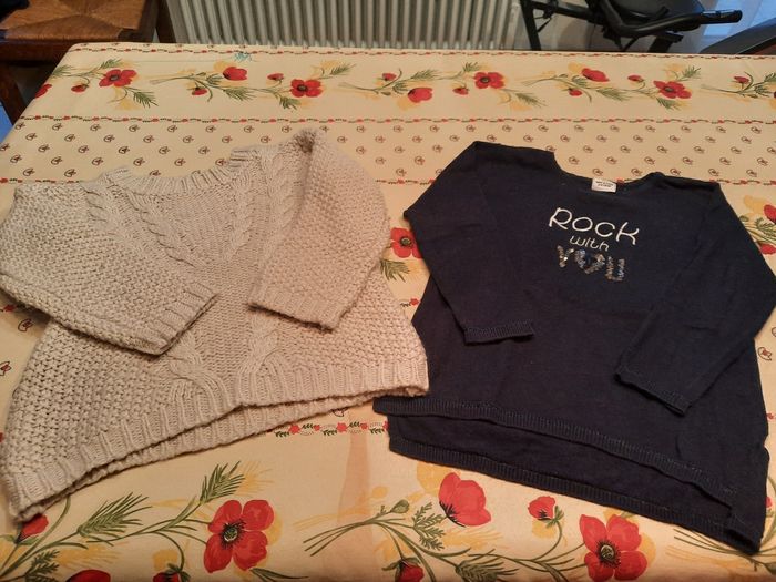 Lot de 2 pulls dont chaud 5 ans - photo numéro 2