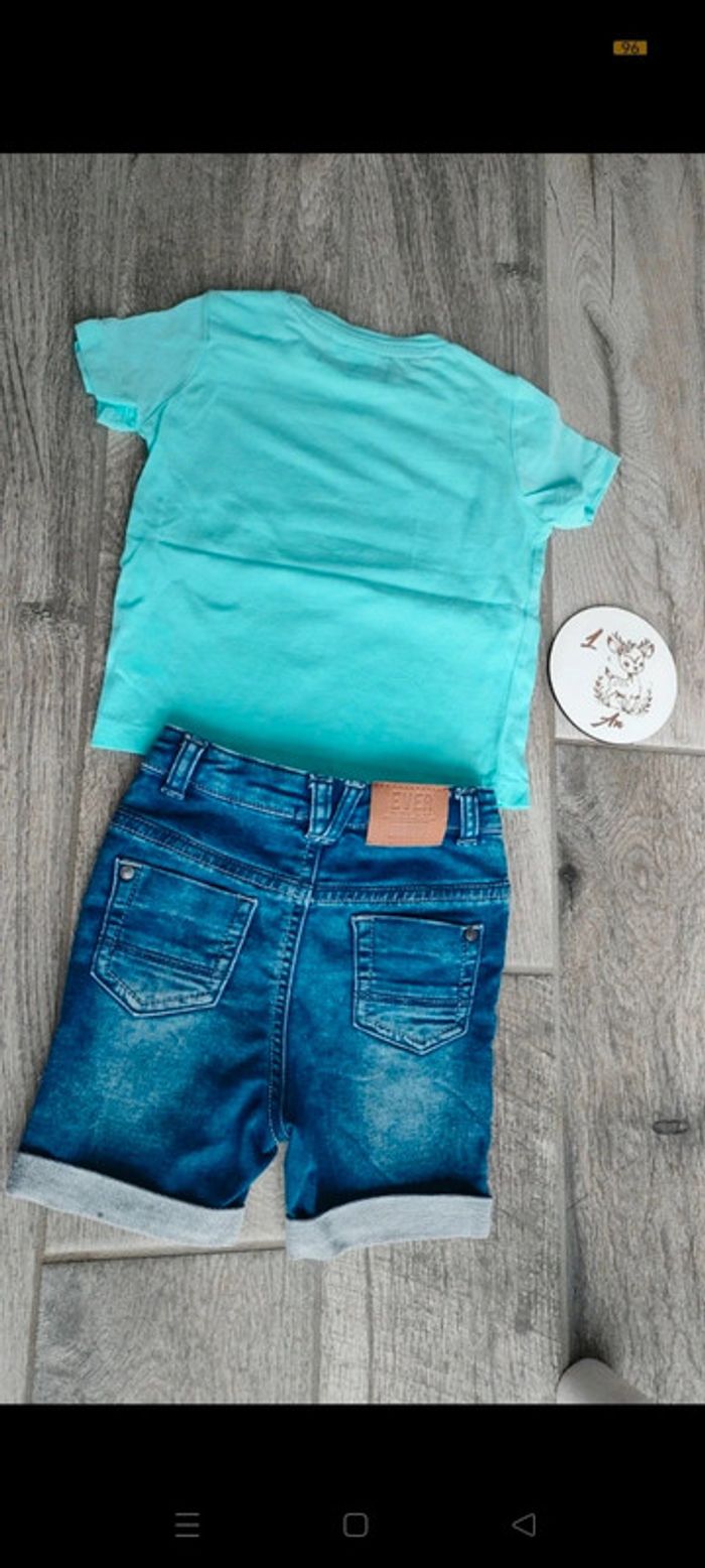 Magnifique Ensemble t-shirt Disney Winnie l'ourson et short en jean - photo numéro 2