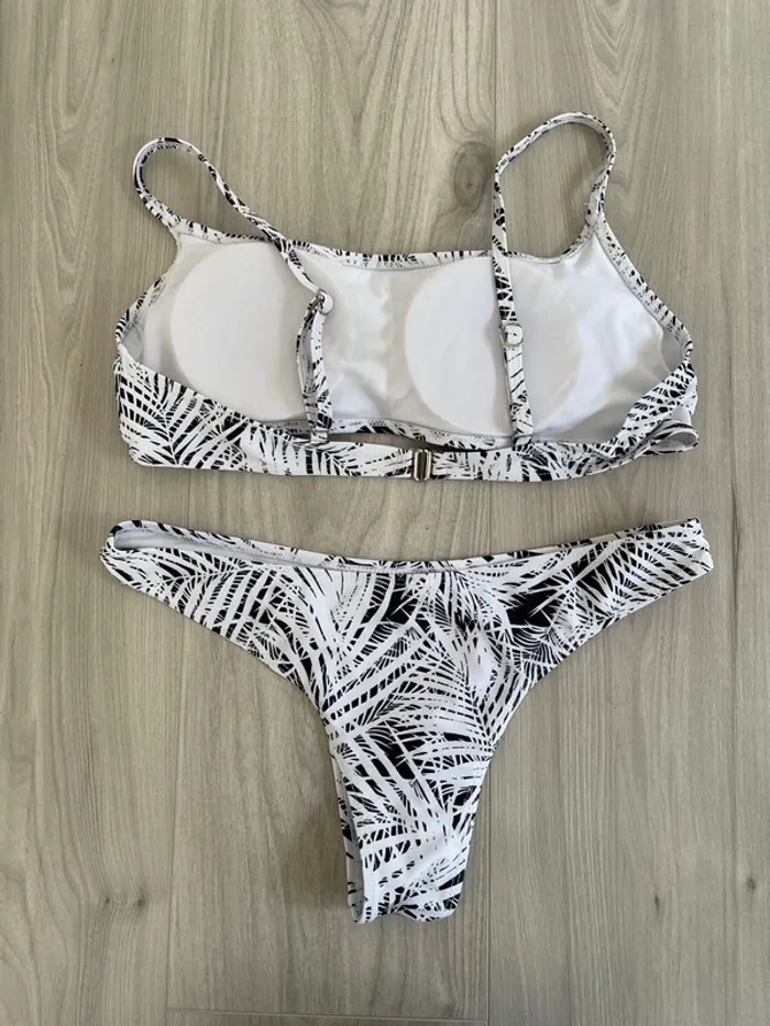 Maillot de bain 2 pièces - photo numéro 2