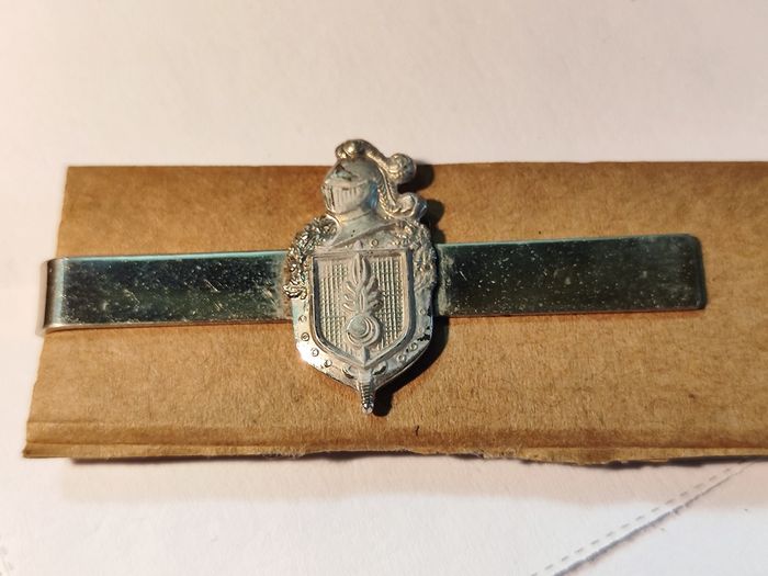 Ancienne épingle de cravate de la gendarmerie - photo numéro 2