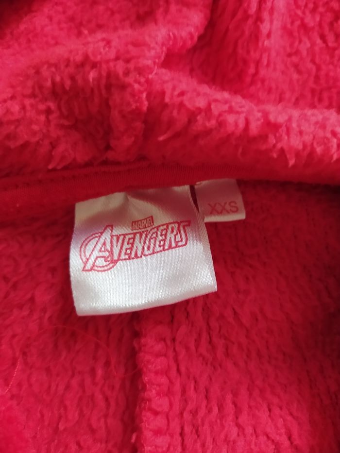 Combi pyjama Iron Man taille XXS. - photo numéro 3