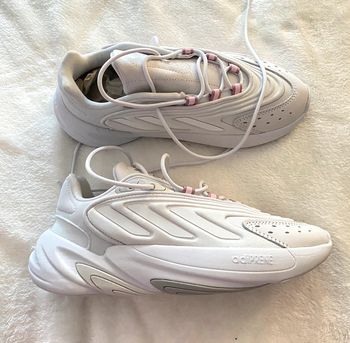 Baskets Adidas Grise Ozelia W Pointure 37