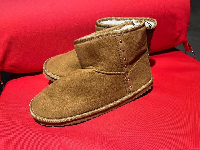 Chaussons pantoufles bottines boots femme 40 marron fourrées neuf - photo numéro 3