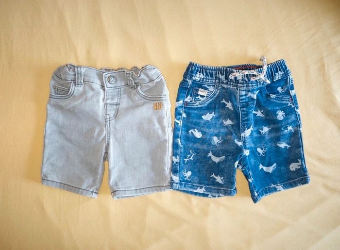 Lot de 2 shorts 12 mois