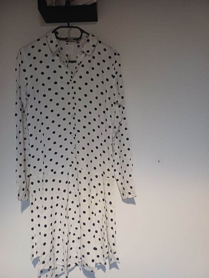 Robe à pois neuve en xs/34 de Karl Marc John - photo numéro 3