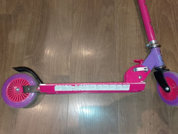 Trotinette chica vampiro - photo numéro 2