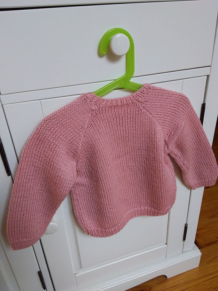 Pull fille 18-24 mois fait main - photo numéro 2