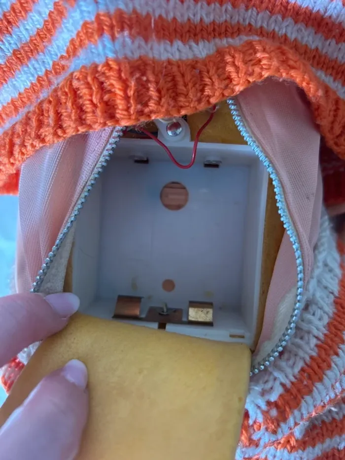 Grand poupon Bella vintage avec tenue tricotée - photo numéro 4