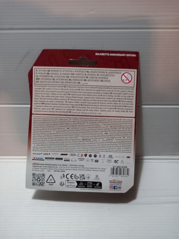 Majorette 60 anniversaire blanc first ever - photo numéro 3