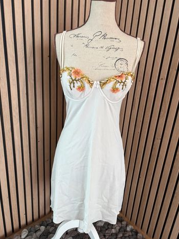 Nuisette Charlott 85C (36/38) blanche fleuris