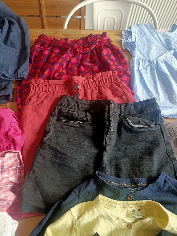 Lot vêtements fille 8 ans - photo numéro 9