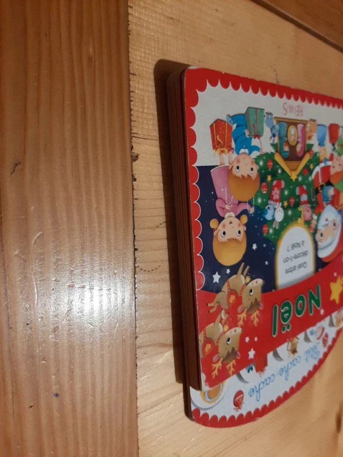 Livre : petit cache cache thème de Noël - photo numéro 9
