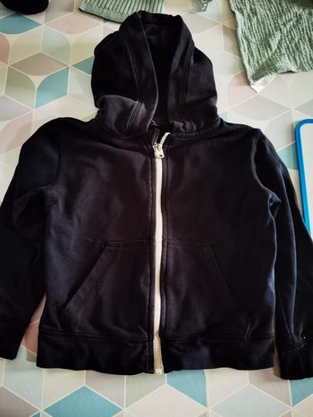 D2009 -veste zippée à capuche garçon 5 ans