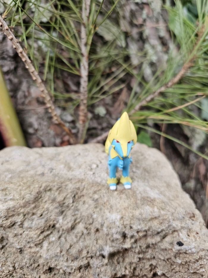 Super figurine Pokemon Nintendo tomy Élecsprint - photo numéro 2