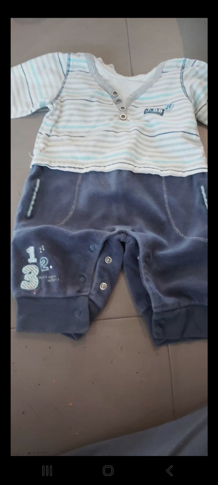 Combinaison 3 mois - photo numéro 3