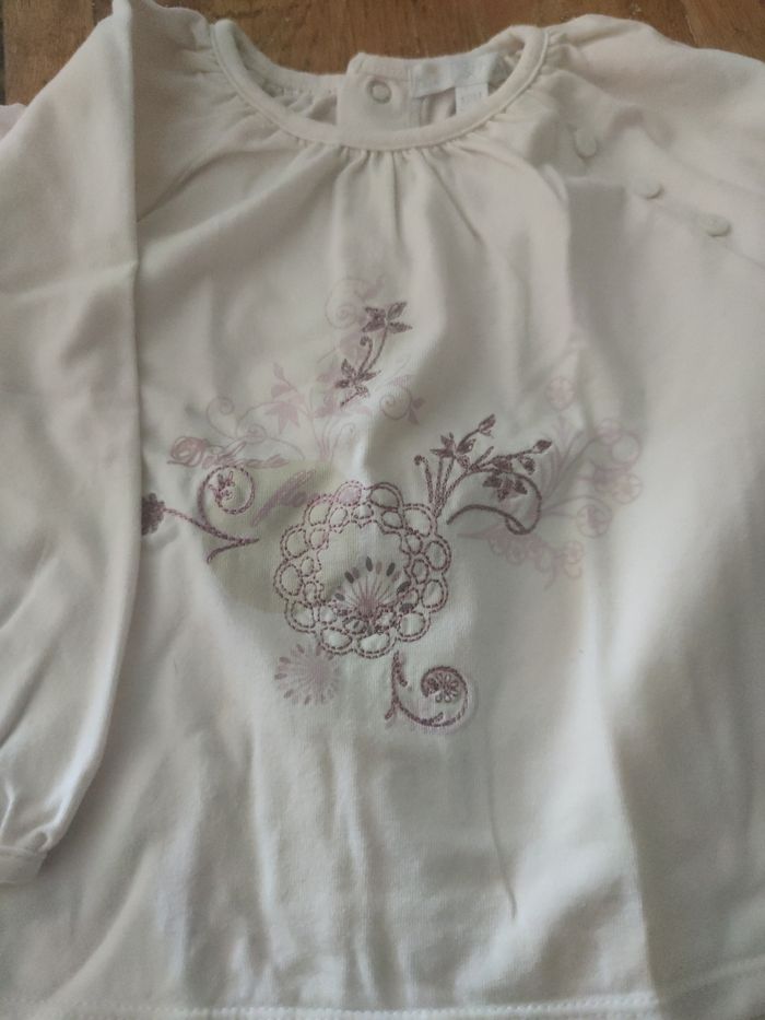 Lot 2 t-shirt 12 mois - photo numéro 2
