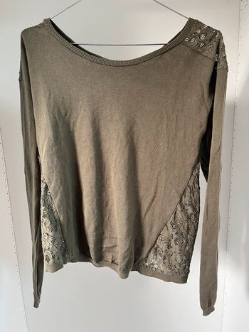 Pull à dentelle sur le dos + ouverture Promod
