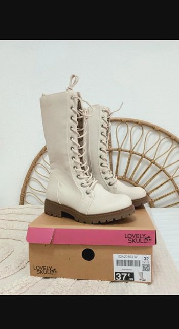 Bottes beige zippées neuves dans leur boîte d'origine 🏷  Pointure 32