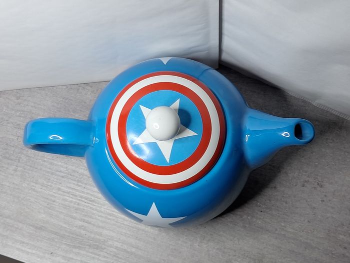 Théière marvel captain america - photo numéro 2