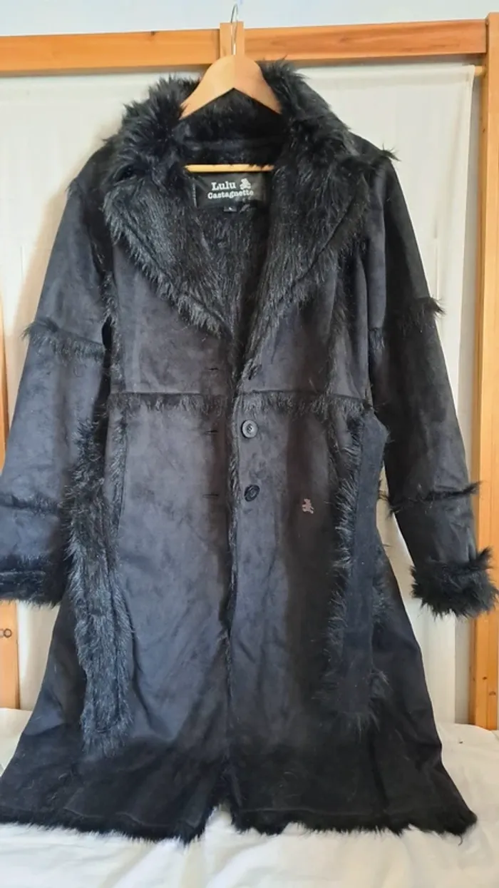 Manteau / Trench / Manteau long femme / Veste longue fausse fourrure / Lulu Castagnette