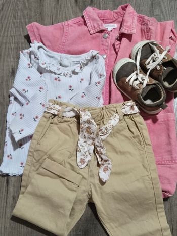 Lot de vêtements vertbaudet 18 mois 