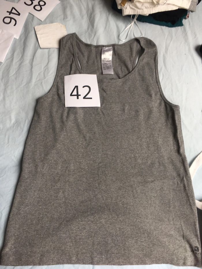 Débardeur décathlon taille 42 - photo numéro 3