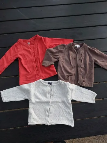 Lot 3 gilets 6mois