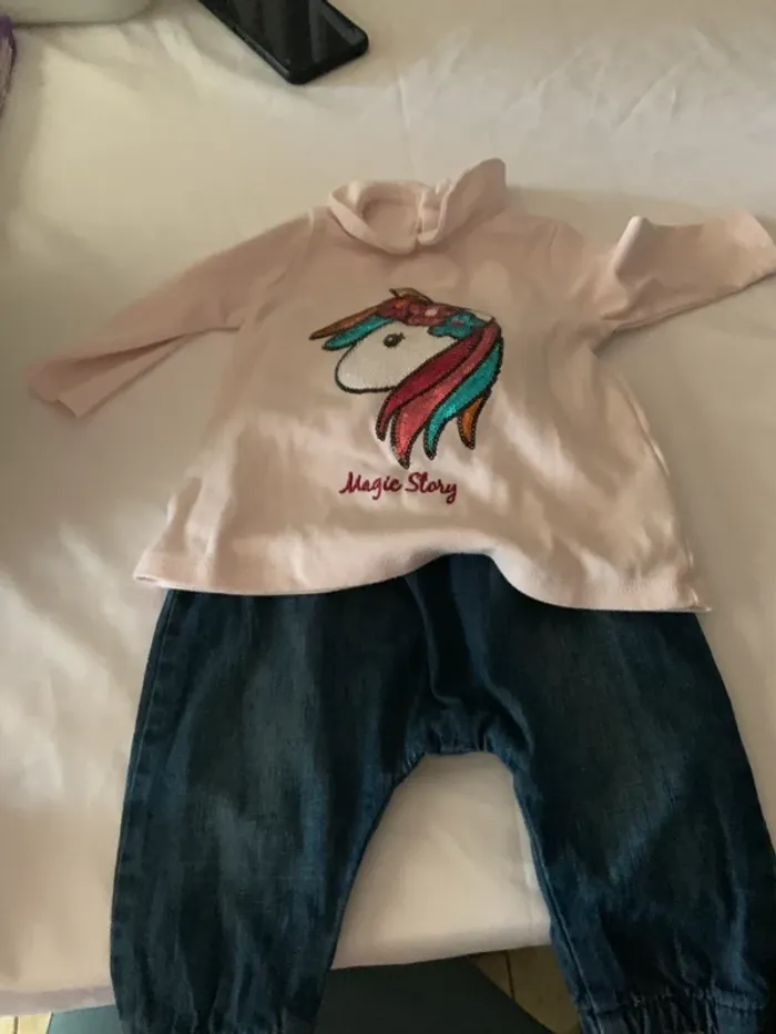 Look 6 mois ensemble t shirt pantalon