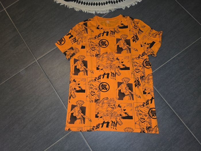 T-shirt naruto taille S