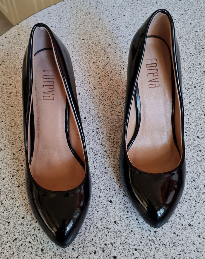 Escarpins vernis noir P 36