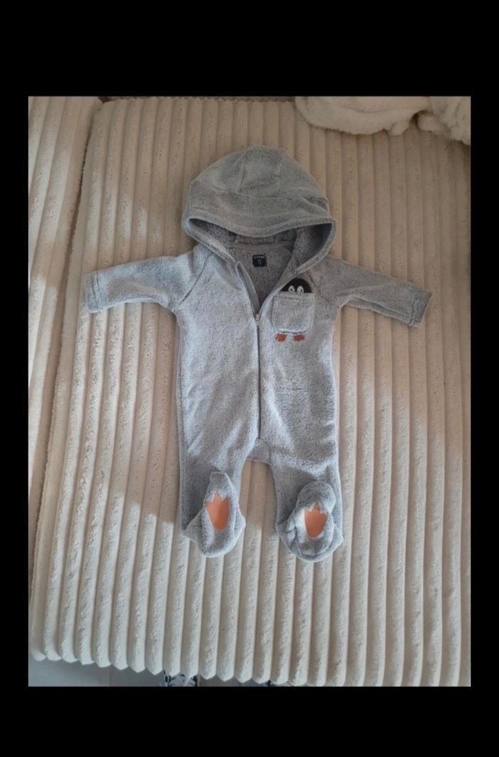 Combinaison chaude 3mois kiabi pingouin - photo numéro 2