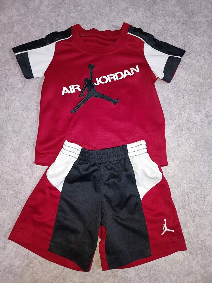 Ensemble Jordan 2 ans