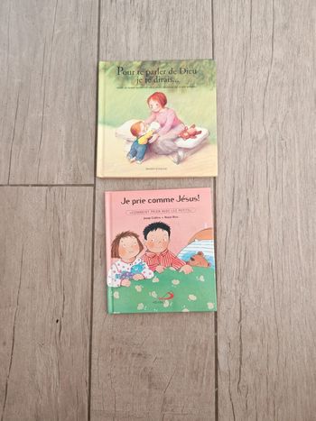 Lot de 2 petits livres enfants sur jésus religion catholique