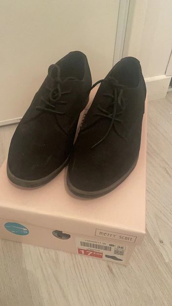 Derbies noires
