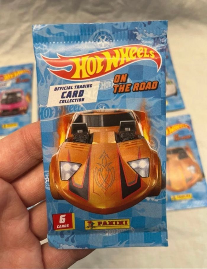 10 boosters cartes hotwheels on the road neufs scellés - photo numéro 4