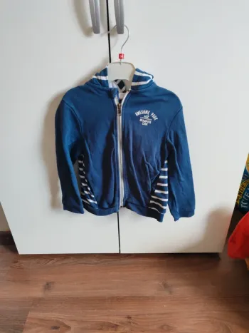 Gilet enfant avec capuche