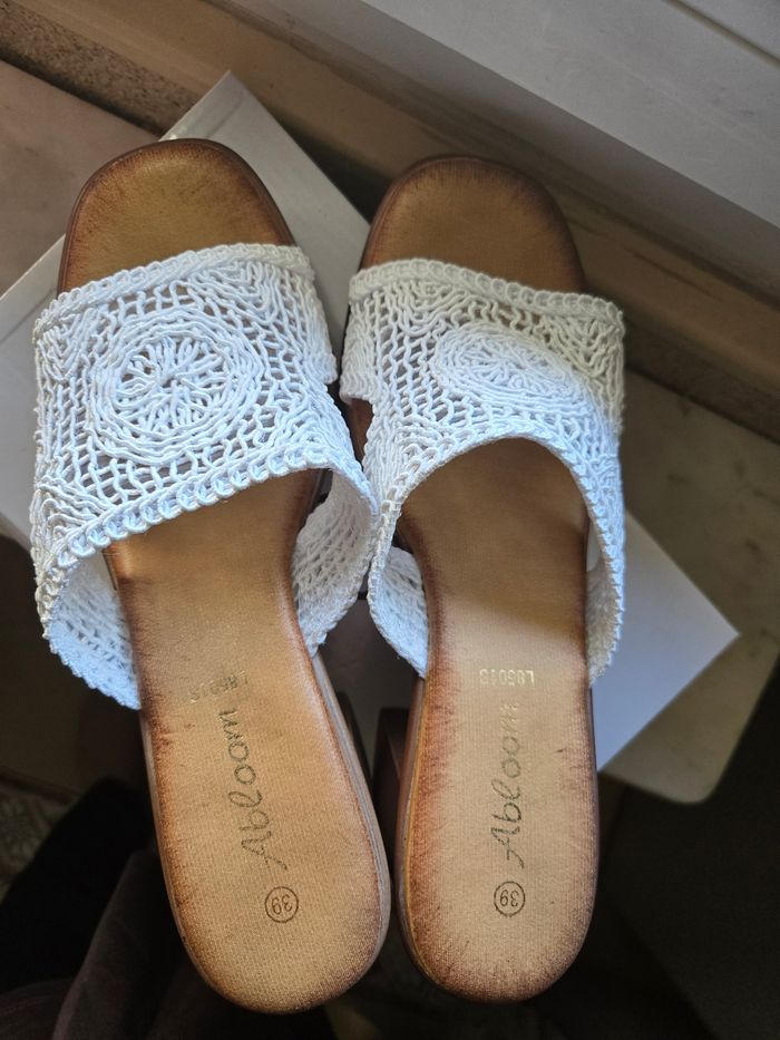 Mules ajourées blanches P39 neuves (Abloom) - photo numéro 5